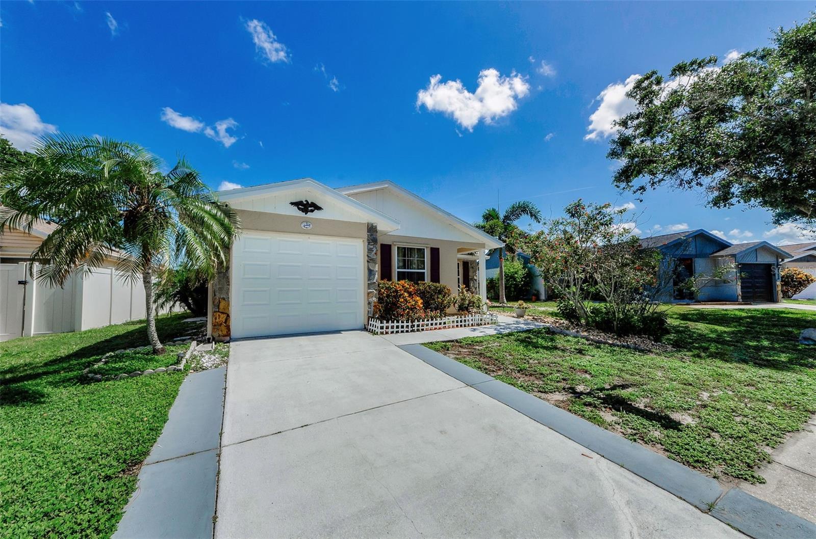 699 MERLINS COURT