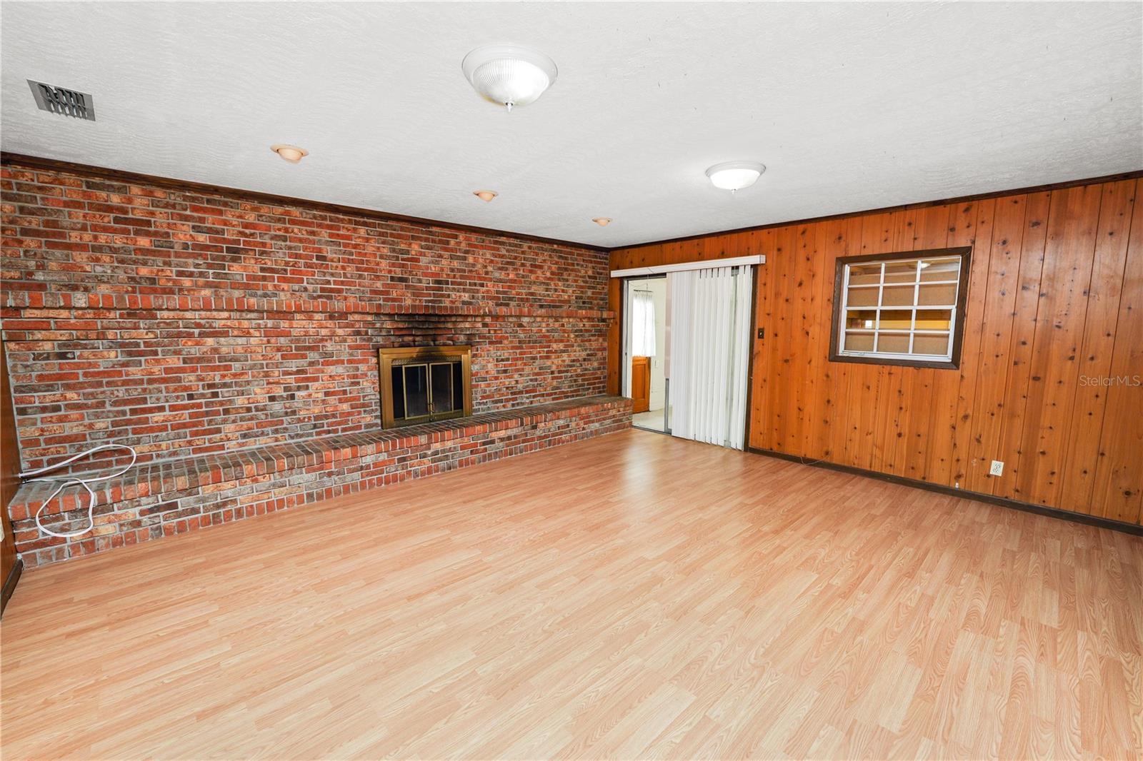 RICHLAND MANOR - Residential