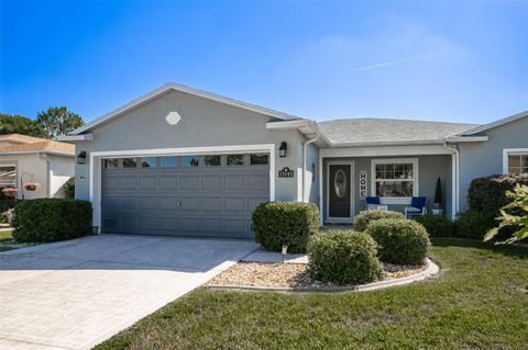 Photo of 15143 SW 14th Avenue Road, Ocala, FL 34473 (MLS # OM724817)