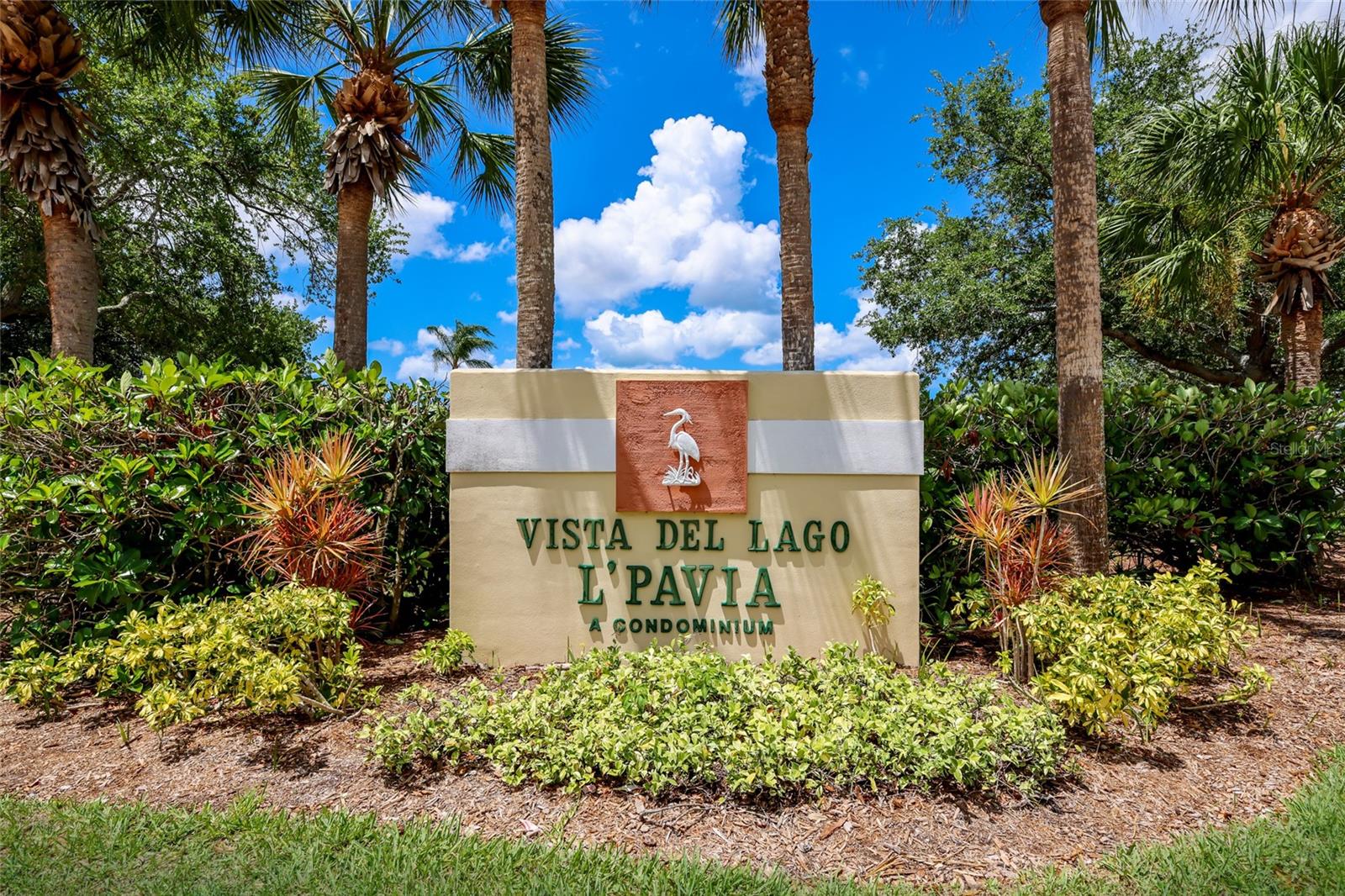 VISTA DEL LAGO - Residential