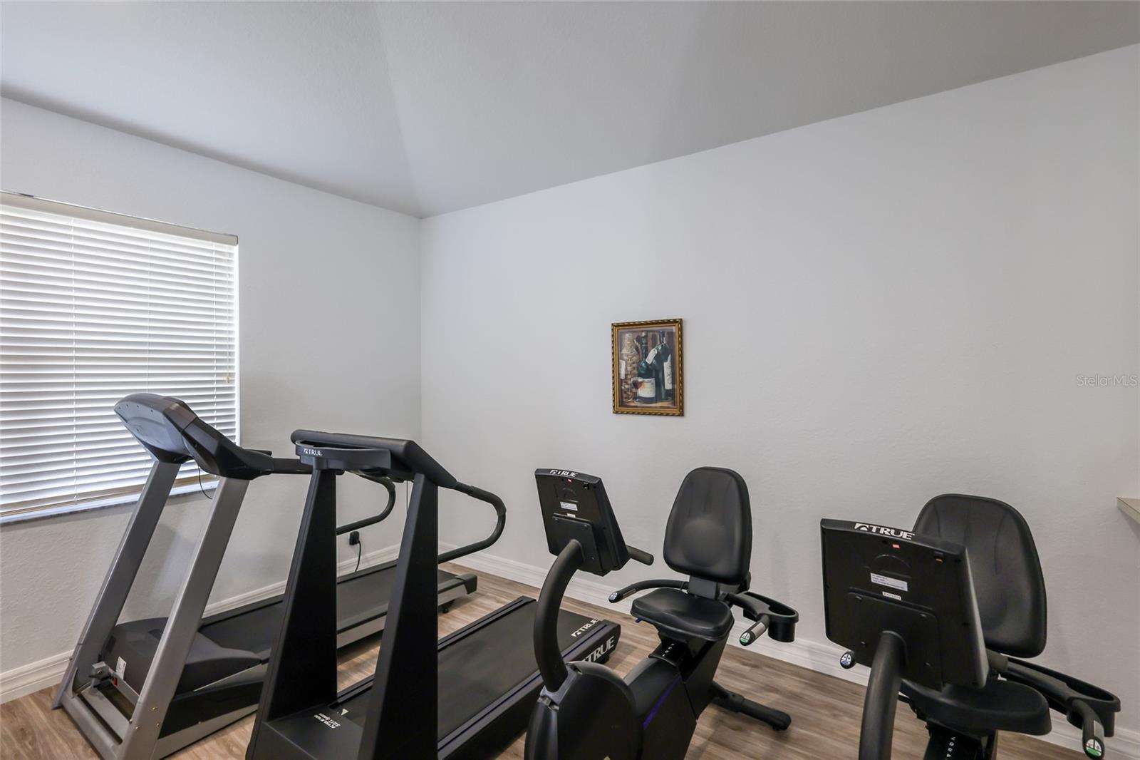 VISTA DEL LAGO - Residential