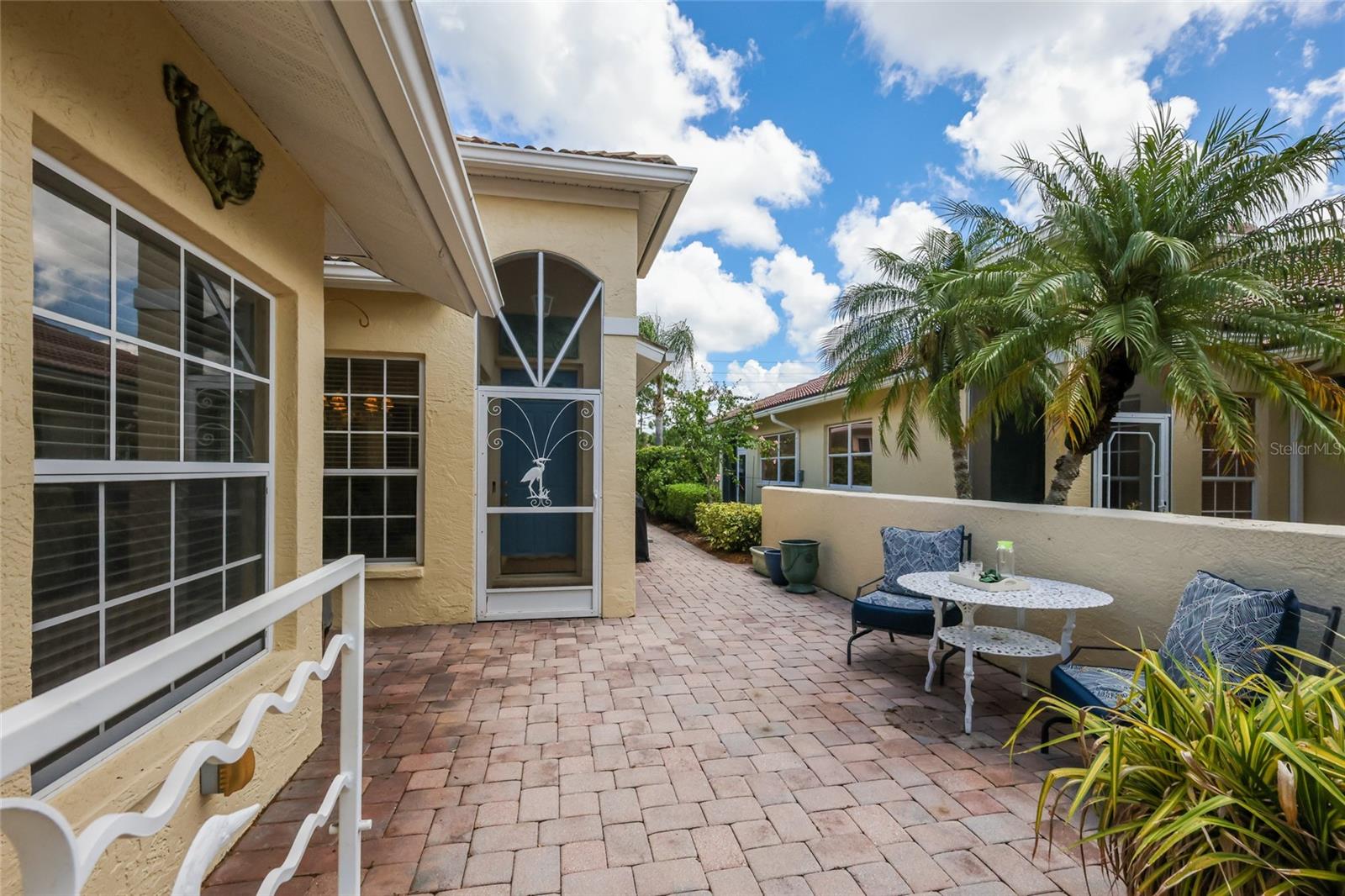 VISTA DEL LAGO - Residential