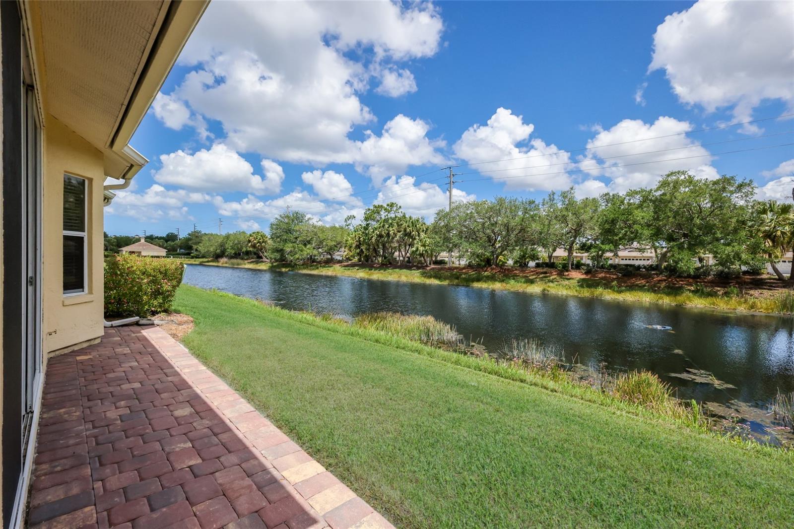VISTA DEL LAGO - Residential
