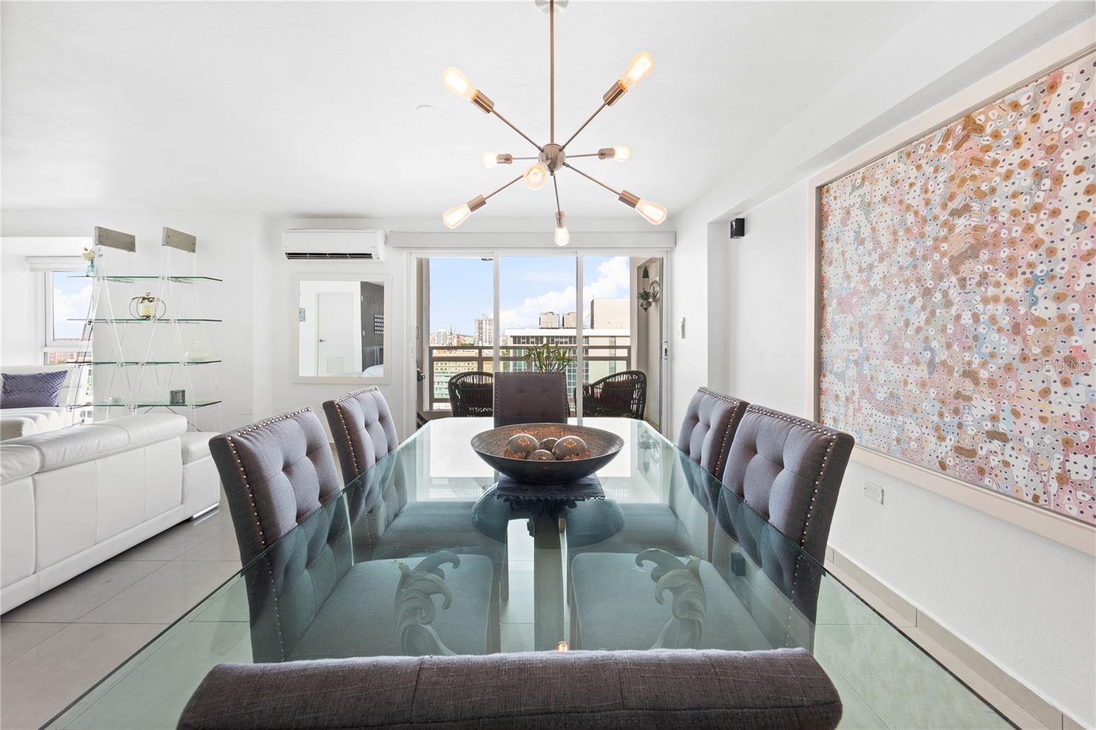 METRO PLAZA - Residential