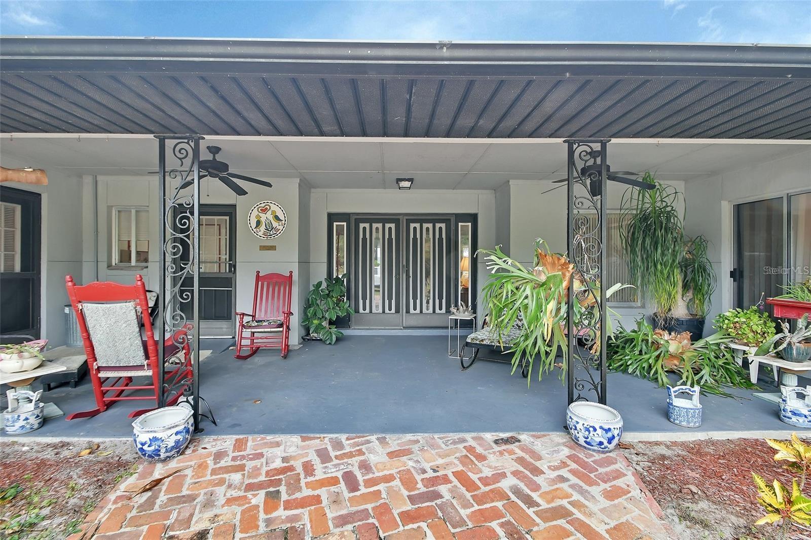 180 ROBINSON LANE
