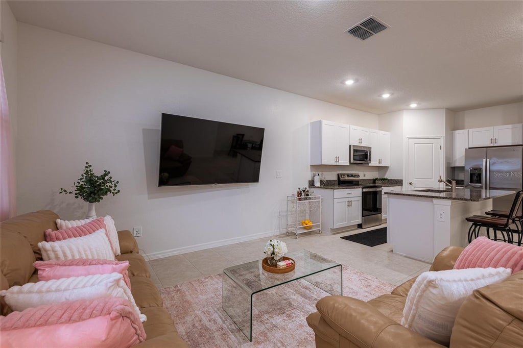 Photo of 10807 E Fort White Court, Tampa, FL 33647 (MLS # TB8516584)