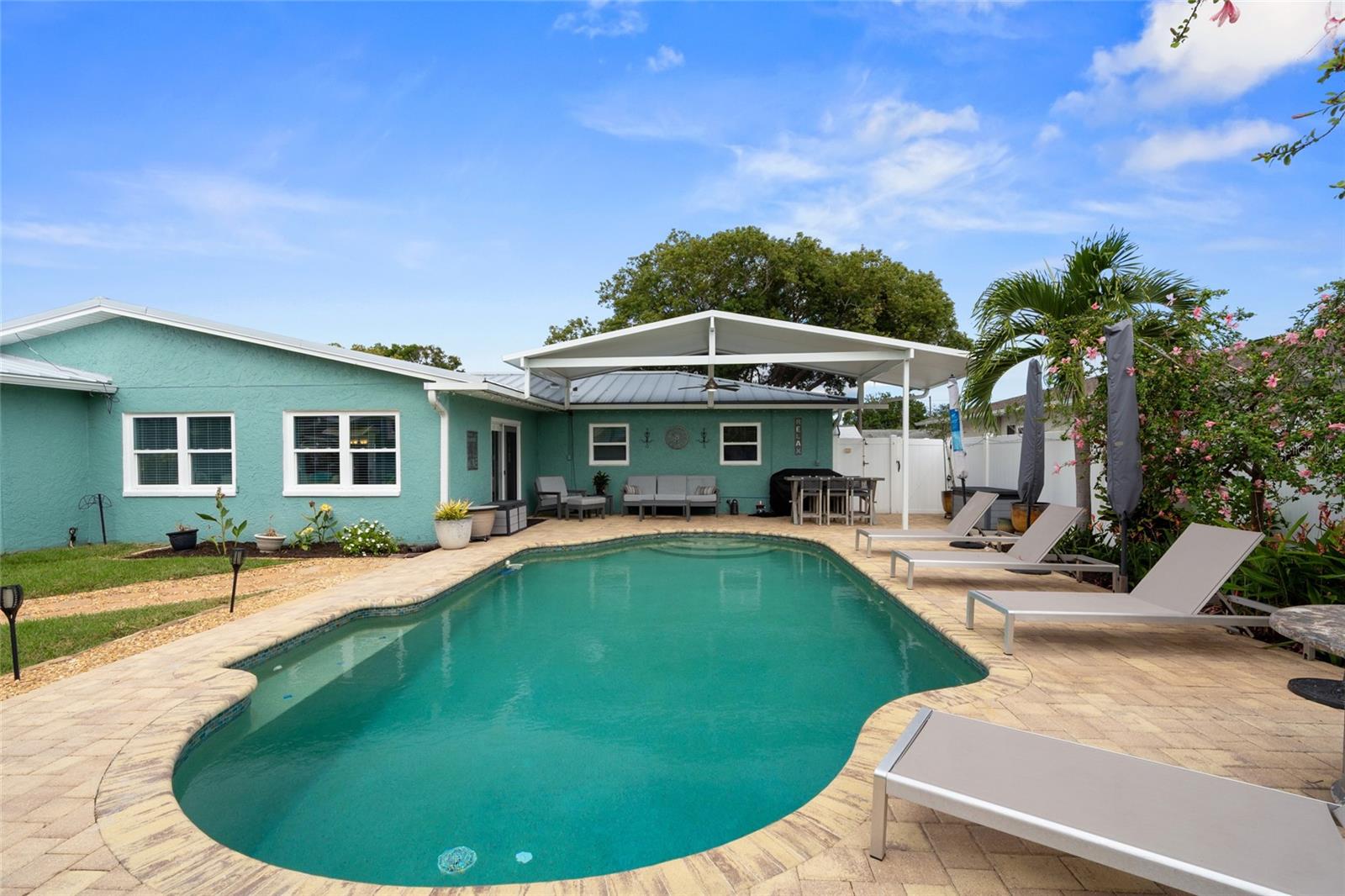 WALLACE 1ST ADD - Residential