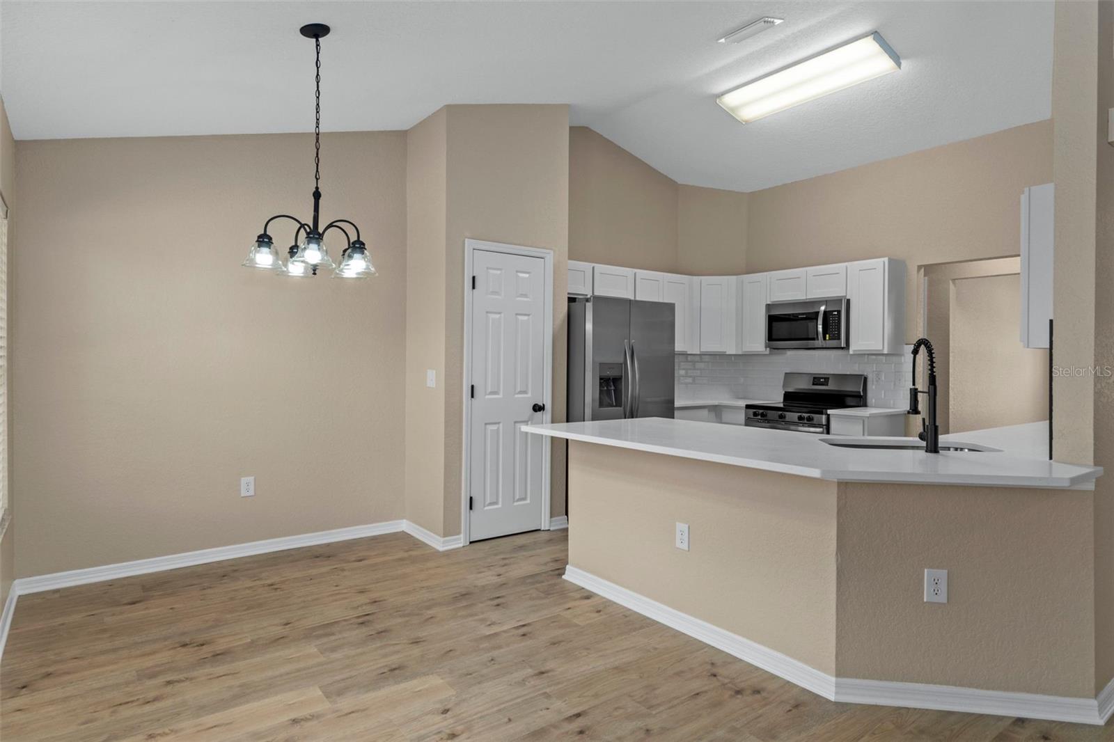 SPRING HILL - Residential