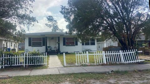Photo of 4142 12th Avenue S, St Petersburg, FL 33711 (MLS # TB8354981)