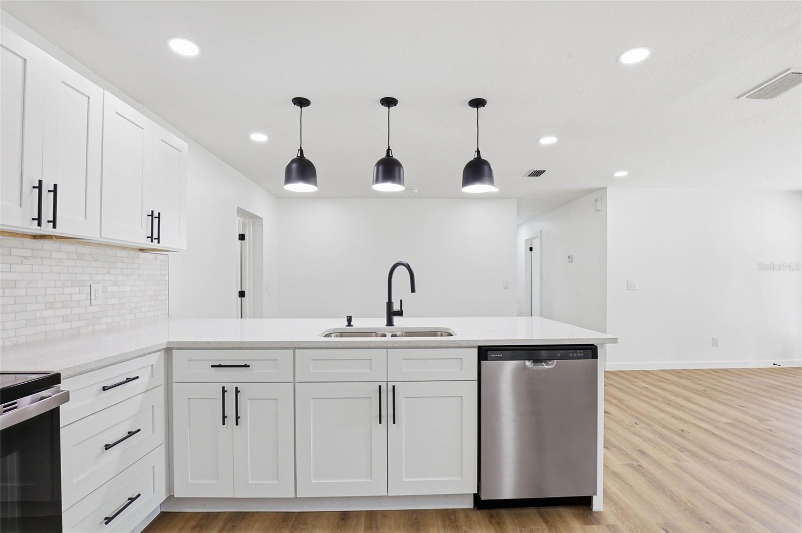 CLAIR MEL CITY UNIT 10 - Residential