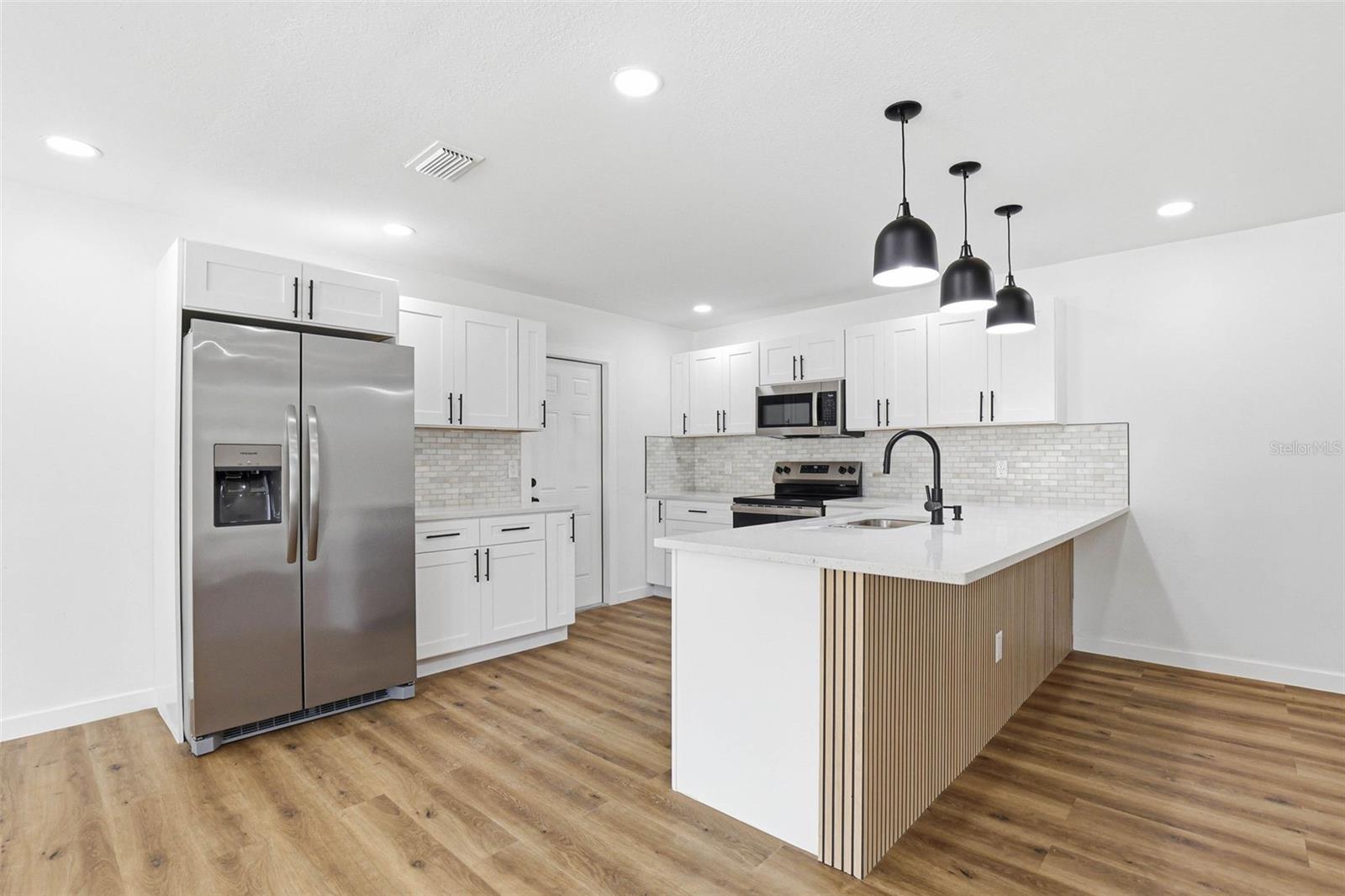 CLAIR MEL CITY UNIT 10 - Residential