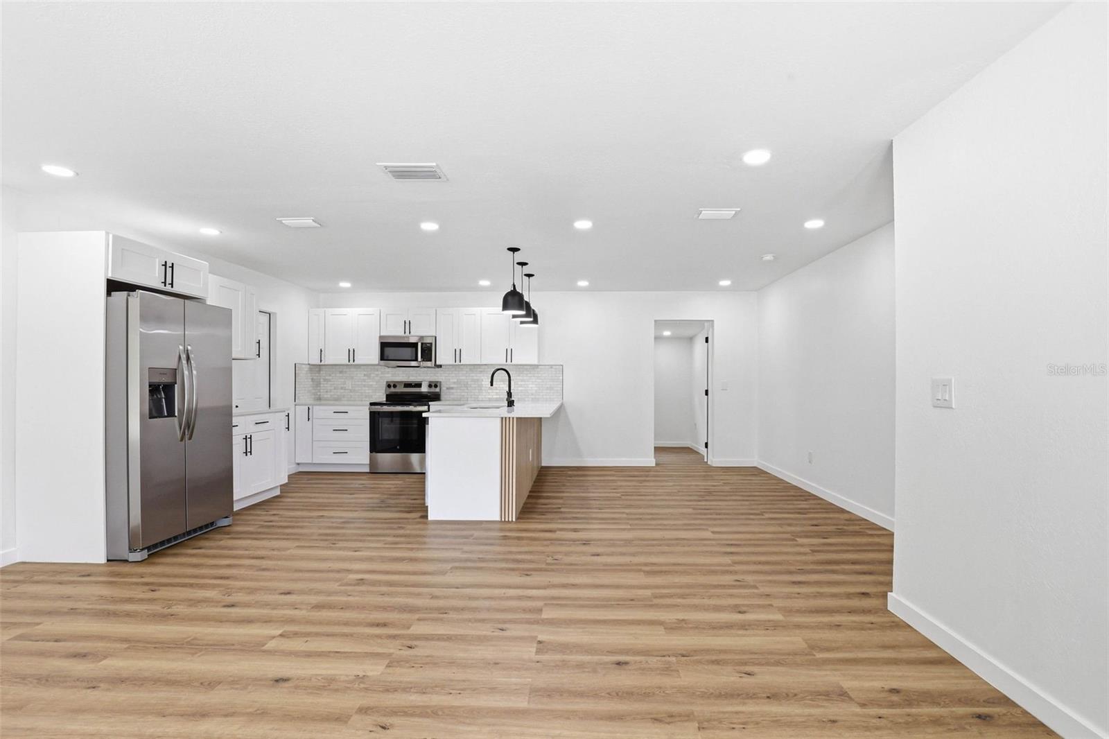 CLAIR MEL CITY UNIT 10 - Residential