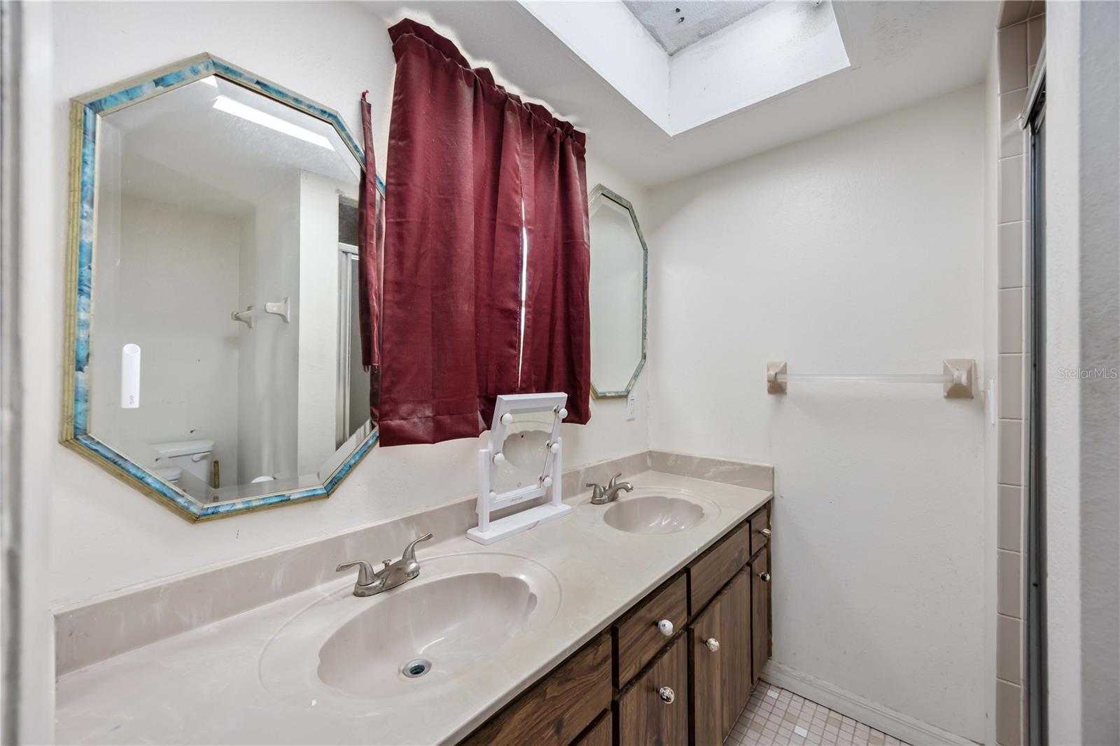RIVER PALMS - Residential