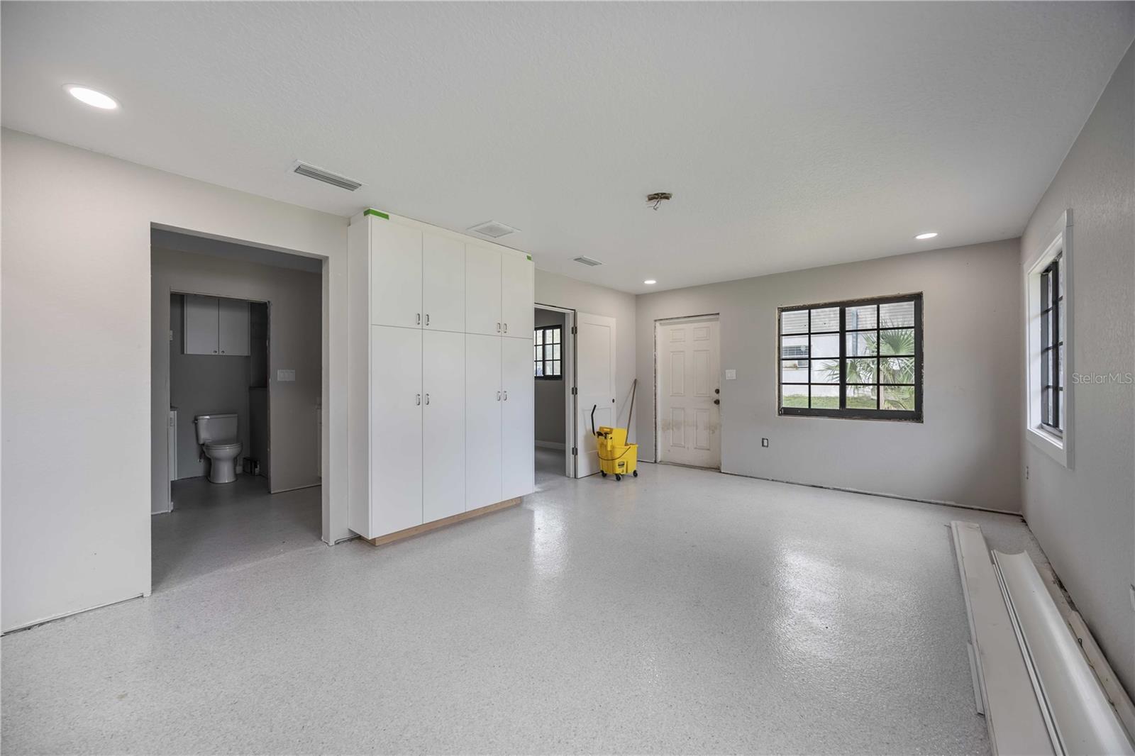 RIVER PALMS - Residential