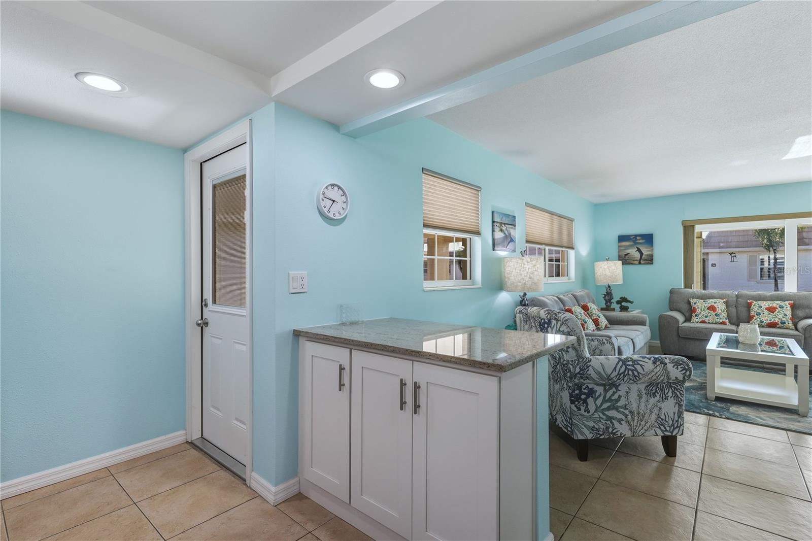 ISLAND HOUSE - Residential