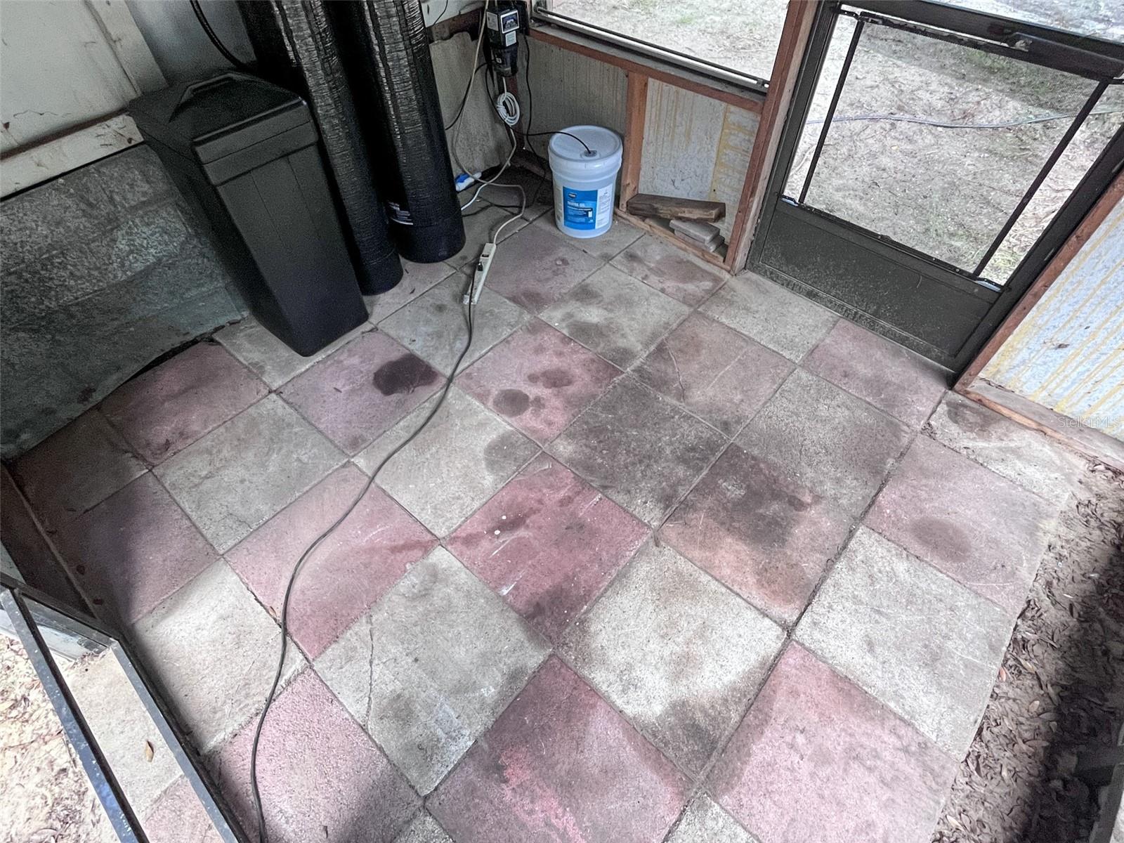 APACHE SHORES UNIT 04 - Residential