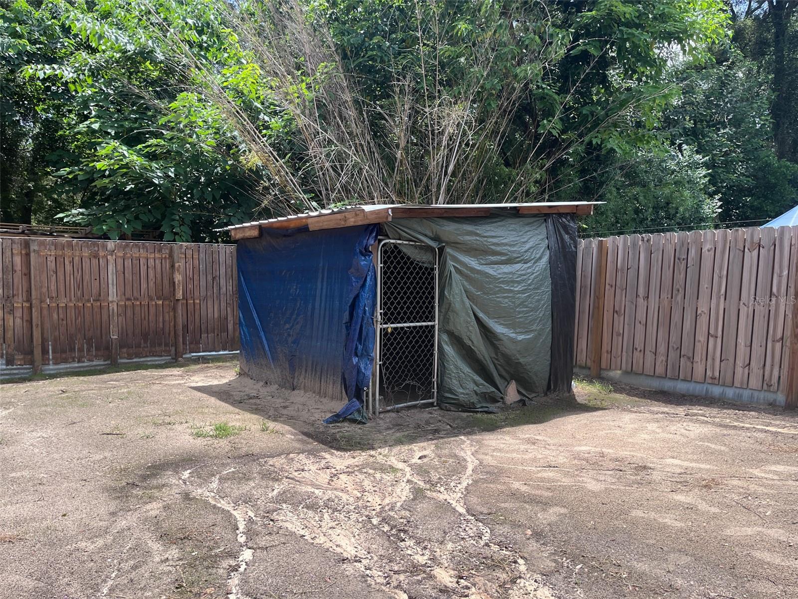 APACHE SHORES UNIT 04 - Residential