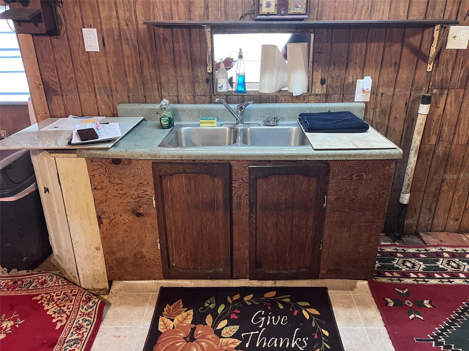 APACHE SHORES UNIT 04 - Residential