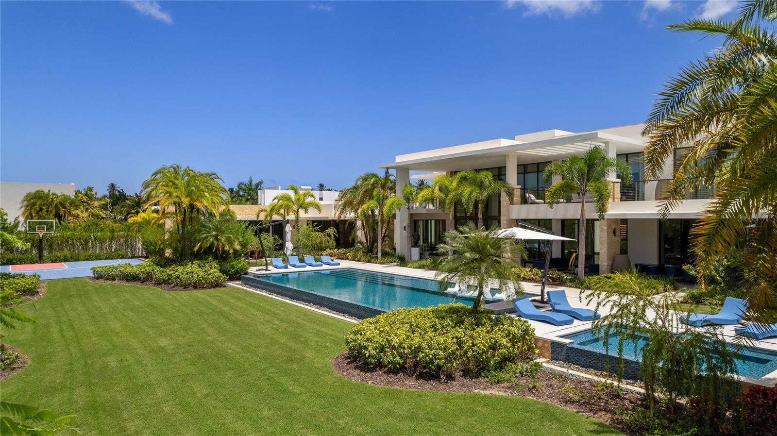DORADO BEACH EAST - Residential