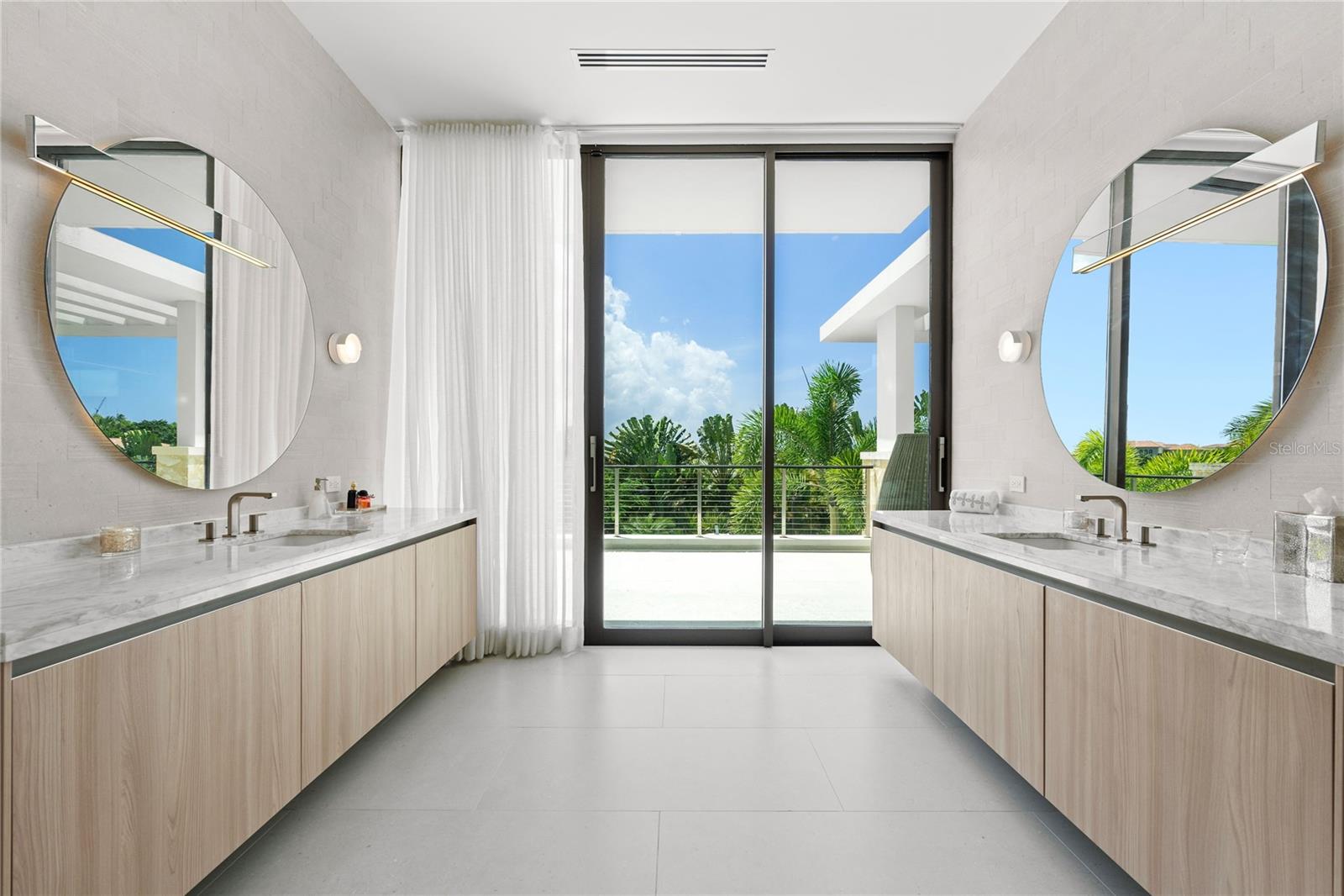 DORADO BEACH EAST - Residential