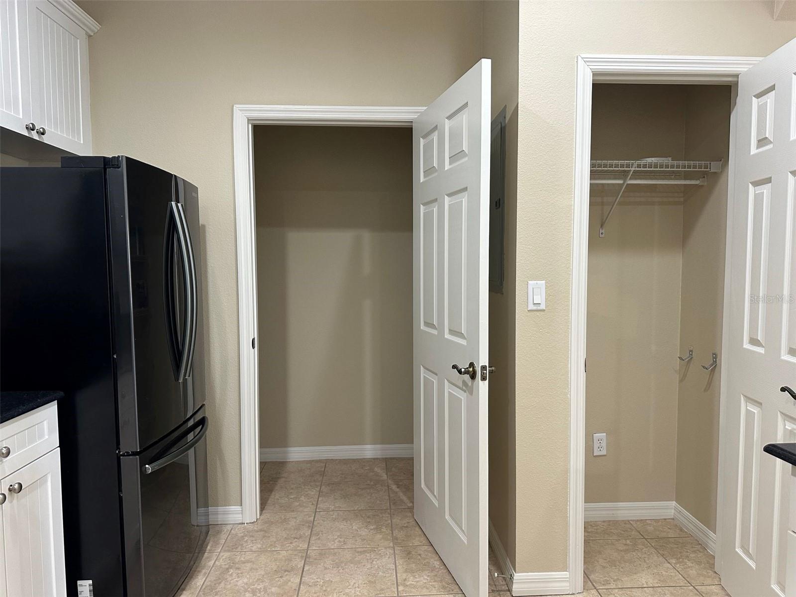 LAKESIDE/LKS/WINDERMERE - Residential Lease