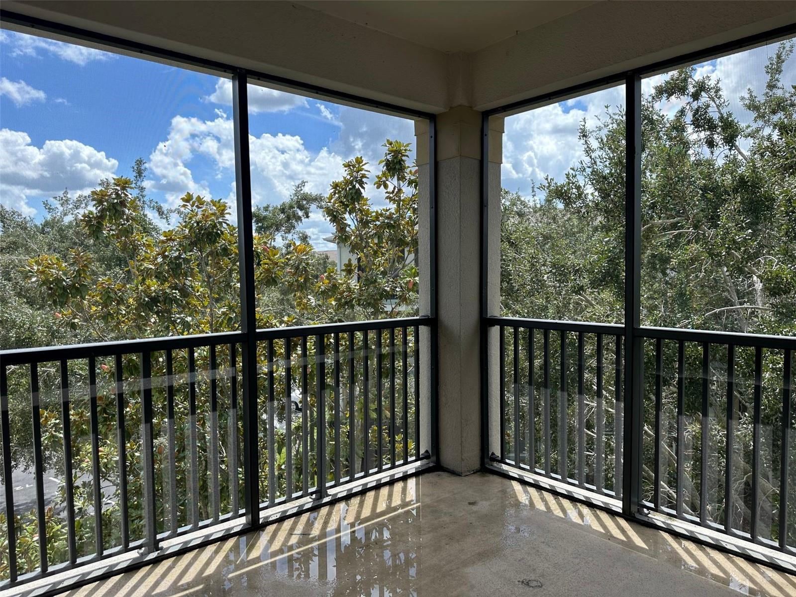 LAKESIDE/LKS/WINDERMERE - Residential Lease