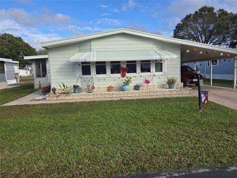 Photo of 214 Green Meadow Drive, Winter Haven, FL 33884 (MLS # L4958051)