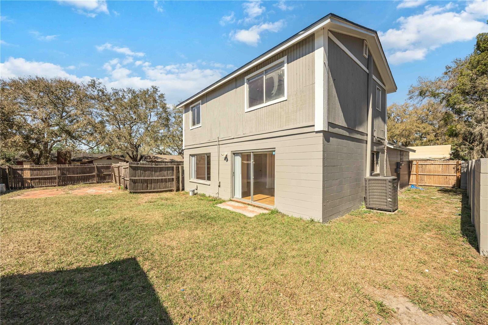 LAKES 01 - Residential