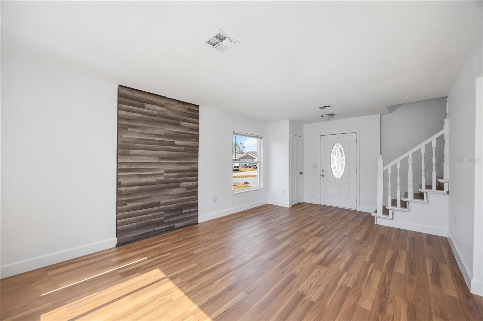 LAKES 01 - Residential