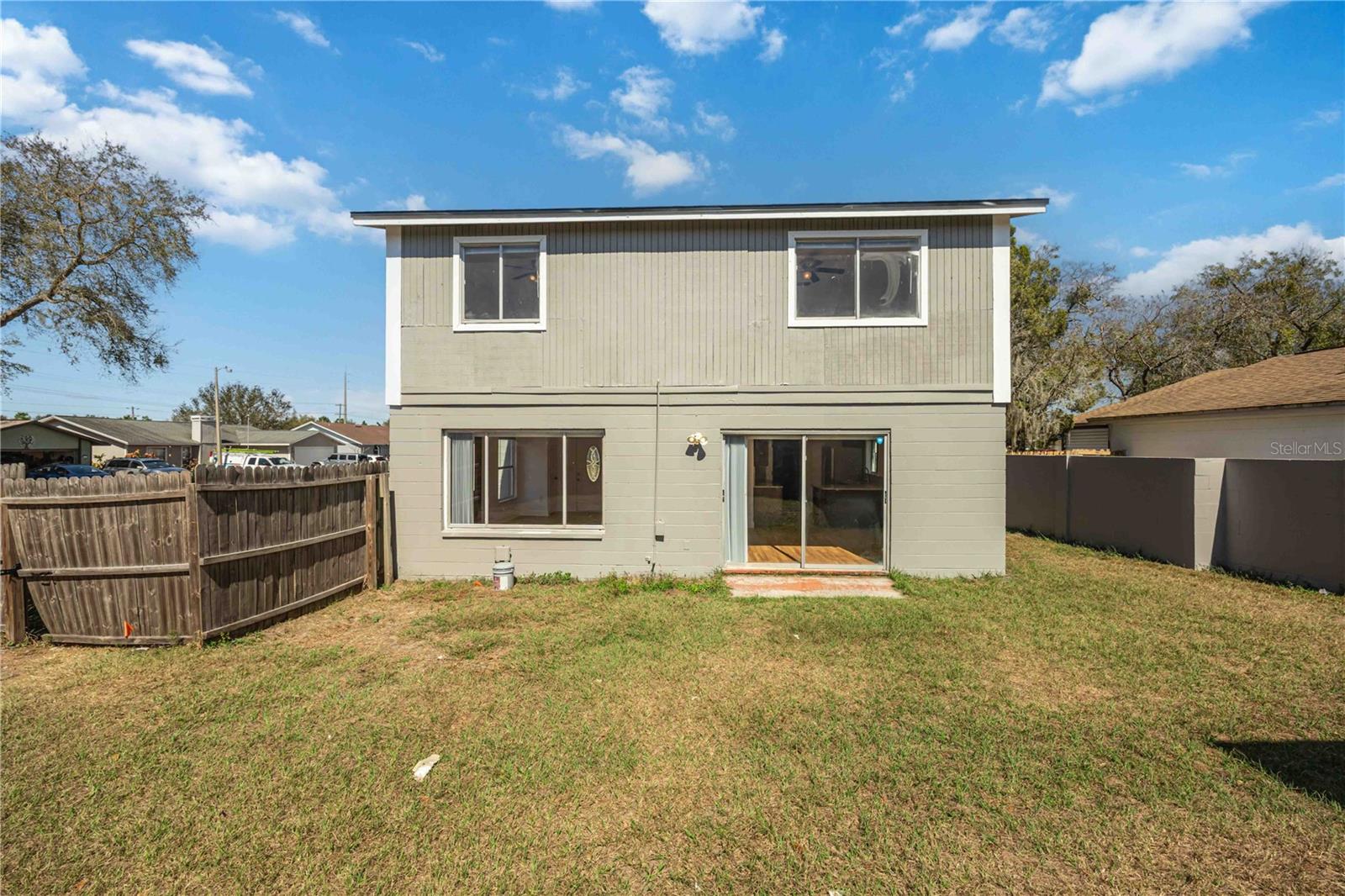 LAKES 01 - Residential