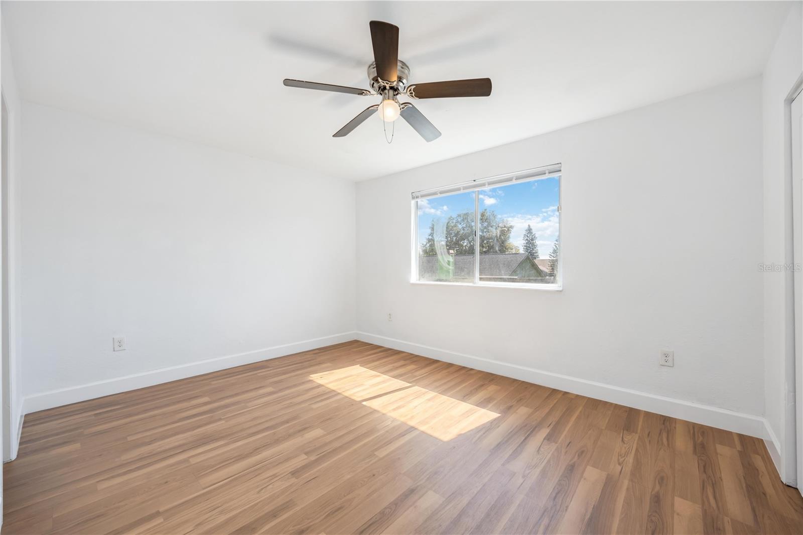 LAKES 01 - Residential