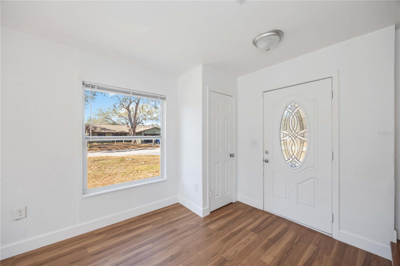 LAKES 01 - Residential