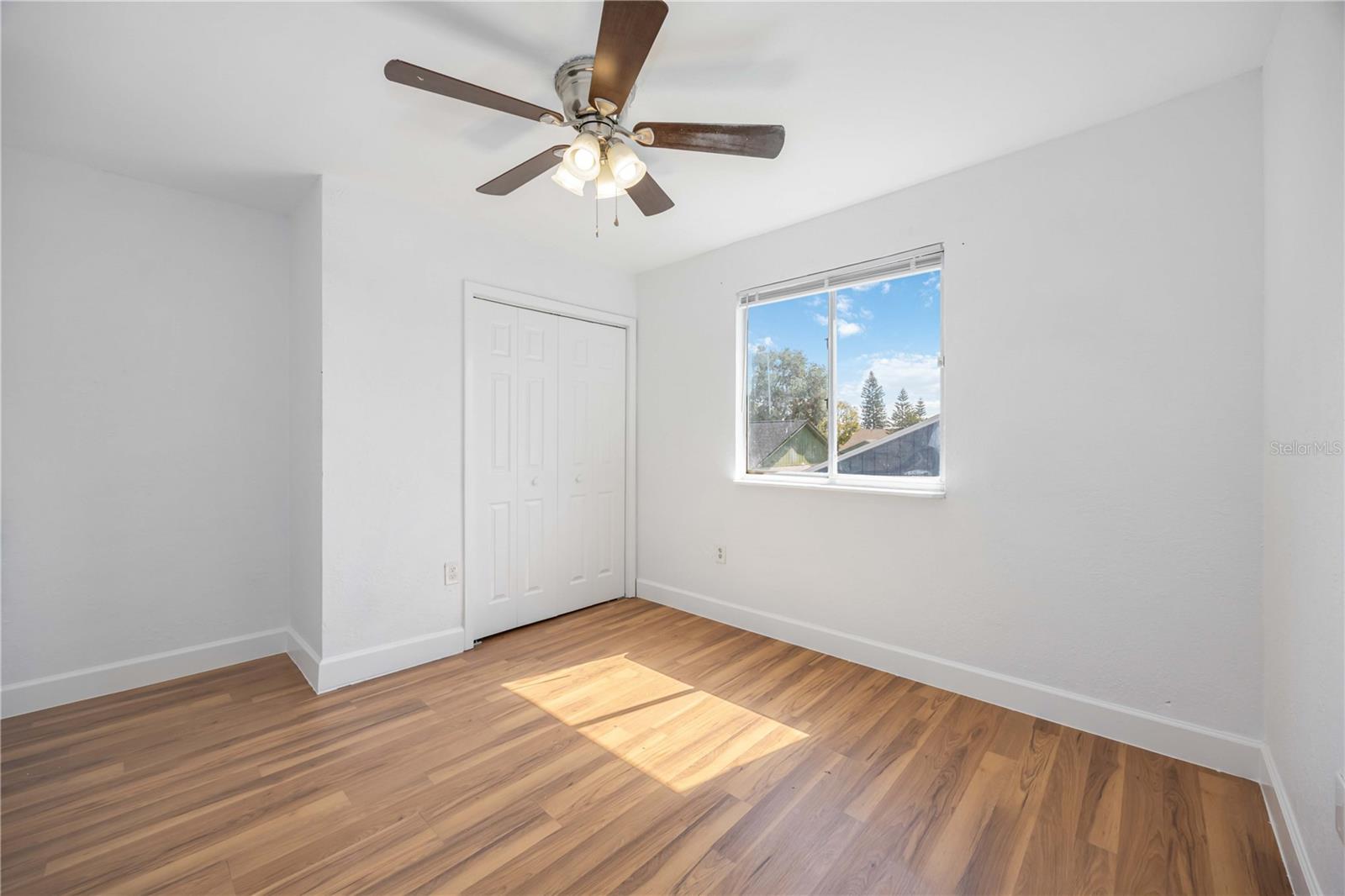 LAKES 01 - Residential