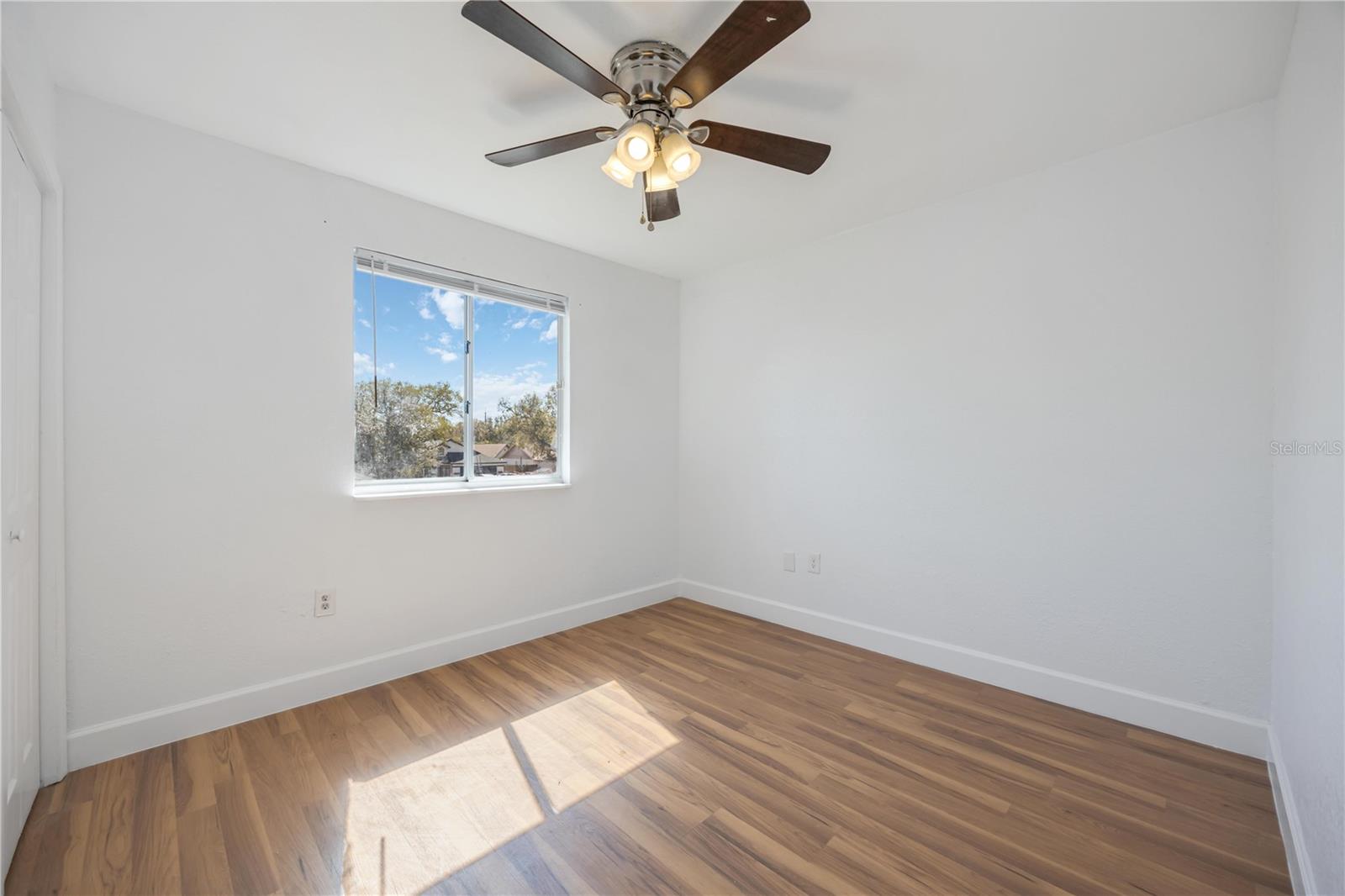 LAKES 01 - Residential