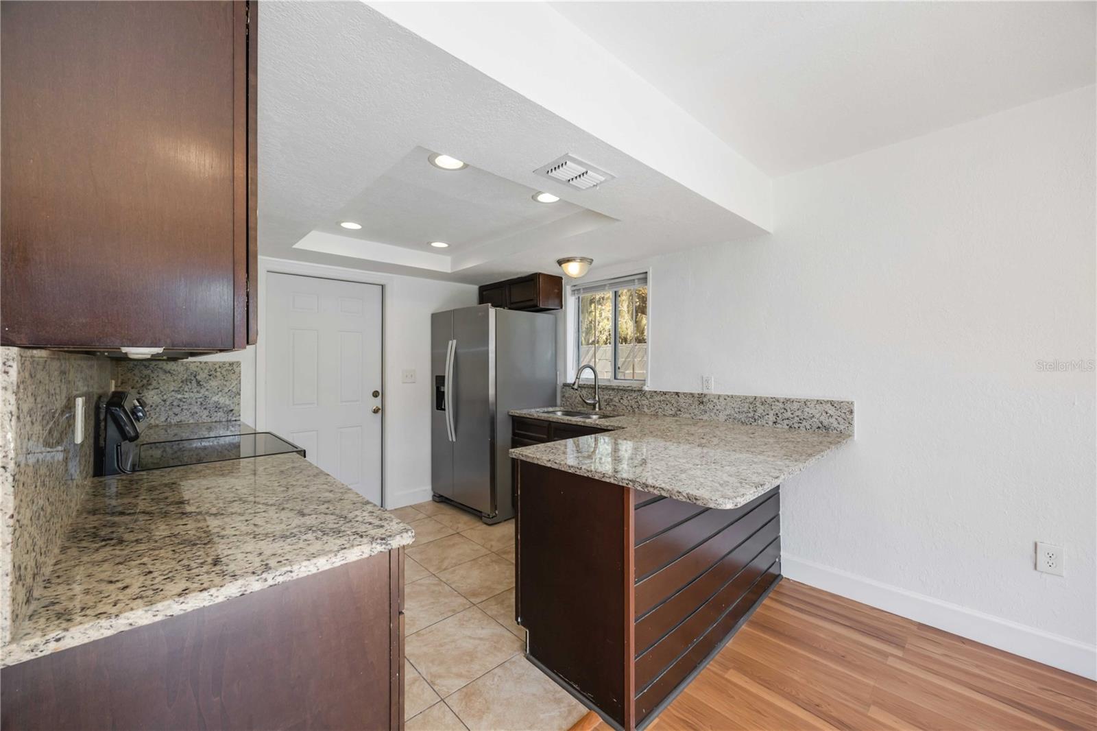 LAKES 01 - Residential