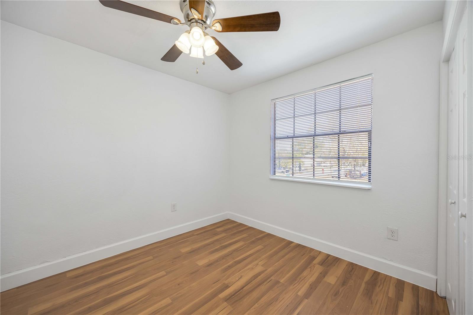 LAKES 01 - Residential