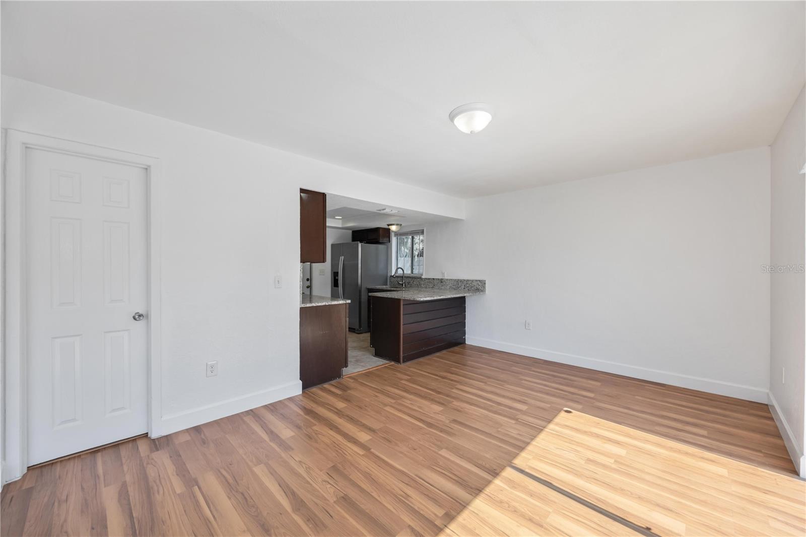 LAKES 01 - Residential