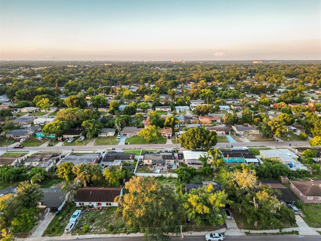 Photo of 6114 W Amelia Street, Orlando, FL 32835 (MLS # O6432149)