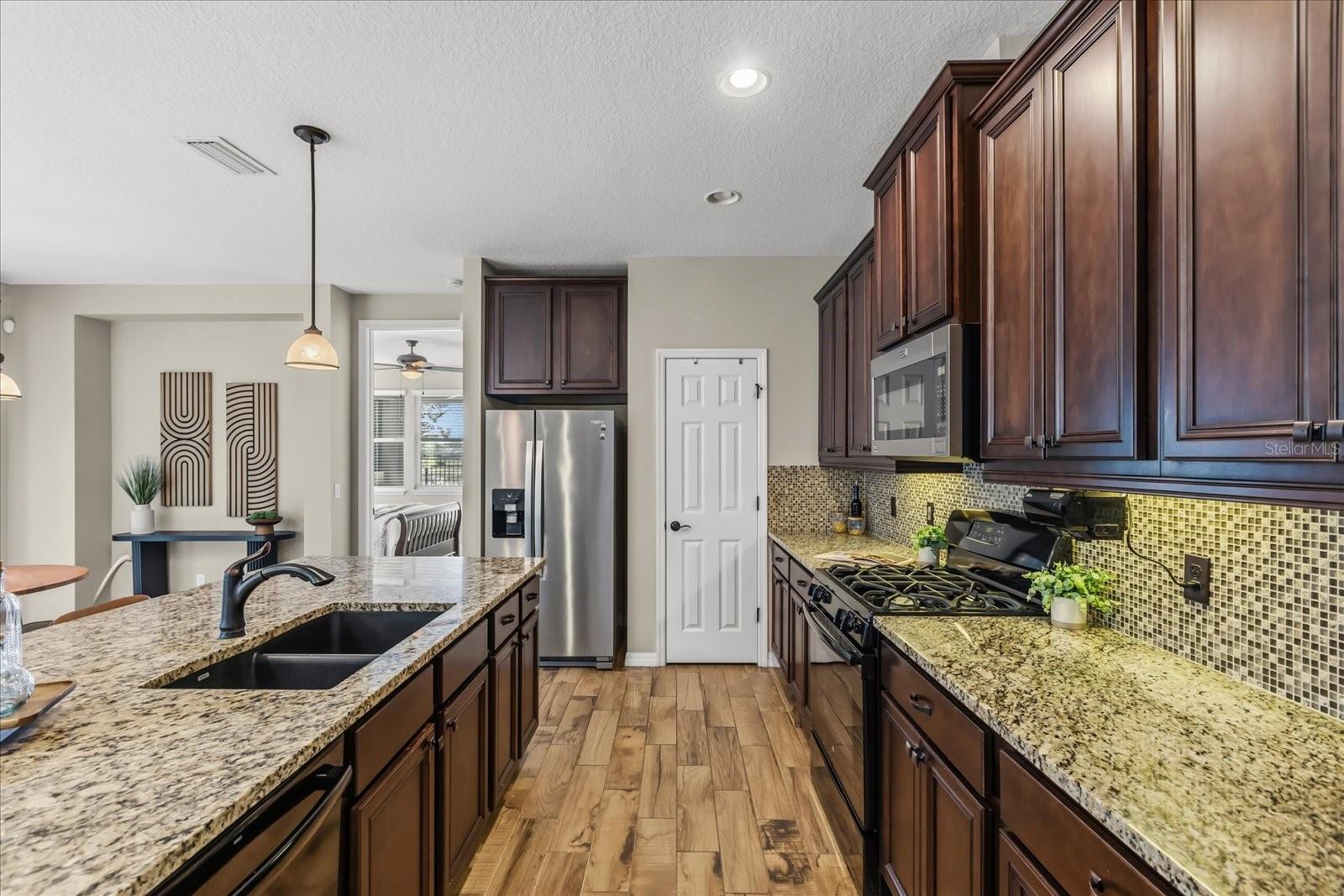 CASCADES/GROVELAND #2 & 3 REPL - Residential