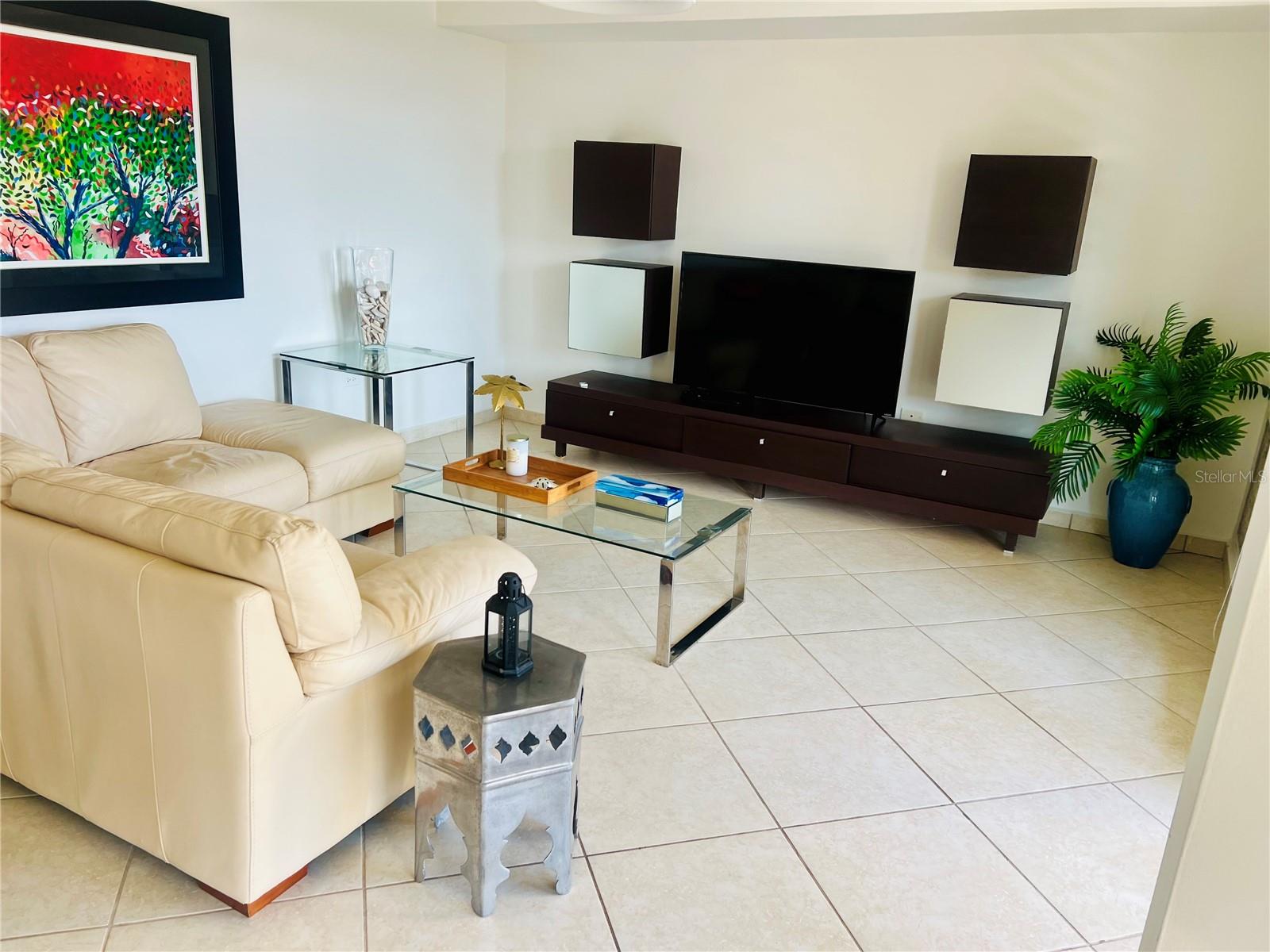 Maralago OCEAN DR 335