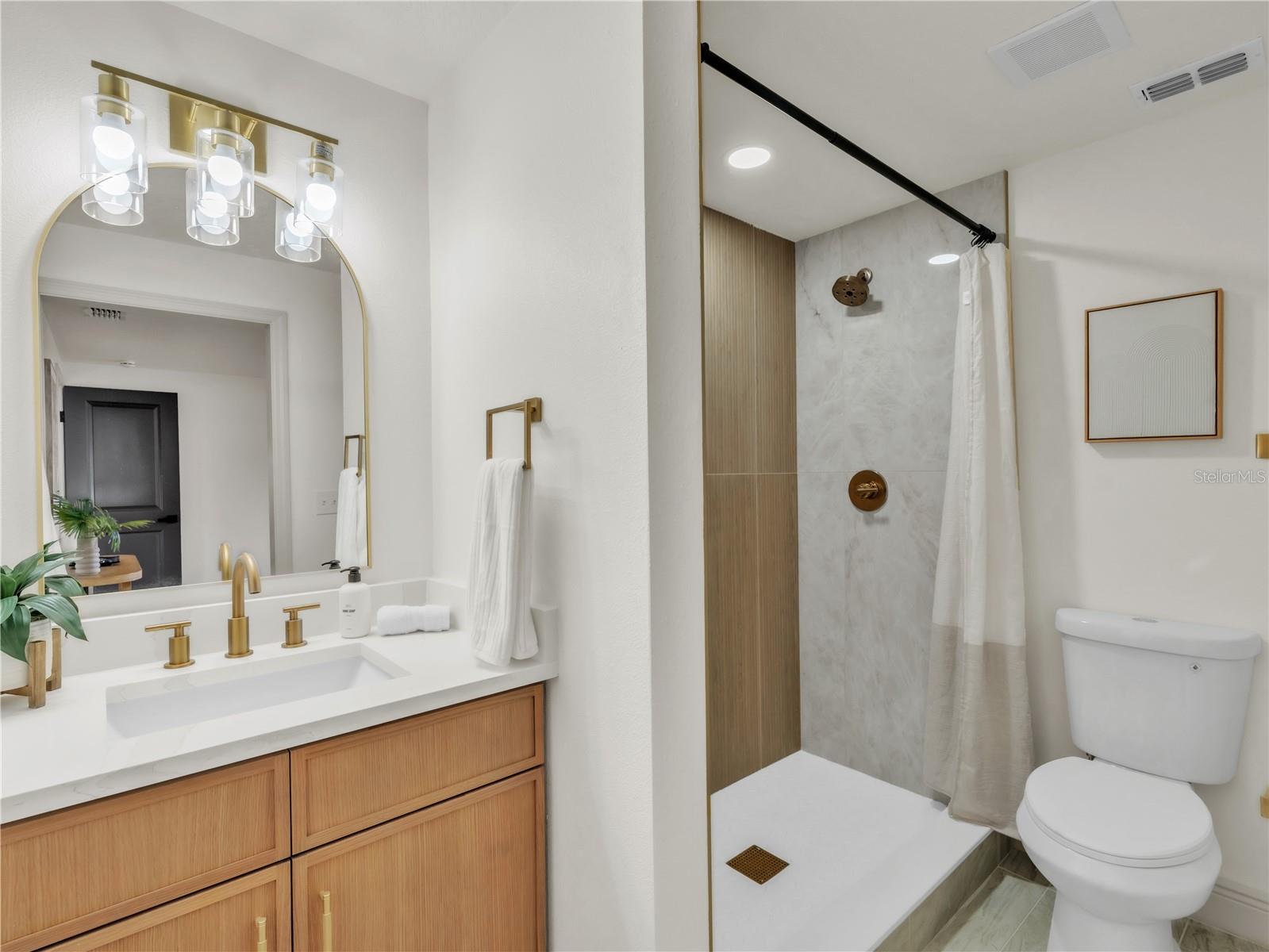 BLOSSOM LAKE VILLAGE SEC 3 - Residential