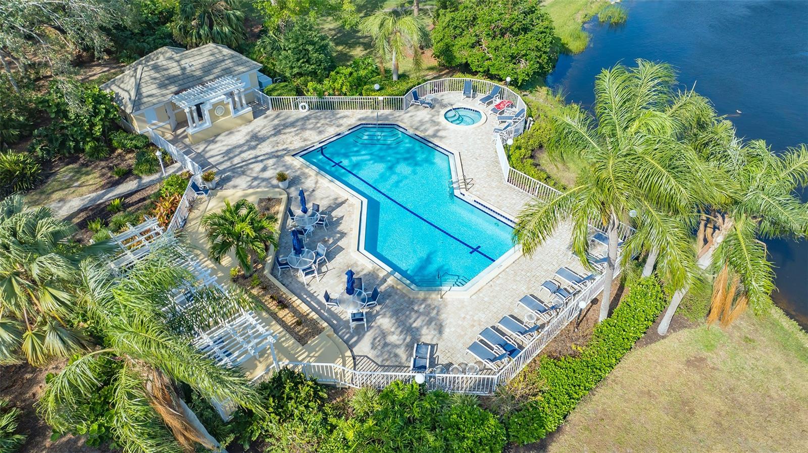 UNIVERSITY PARK COUNTRY CLUB - Residential