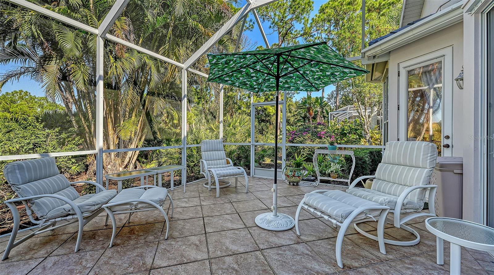 UNIVERSITY PARK COUNTRY CLUB - Residential