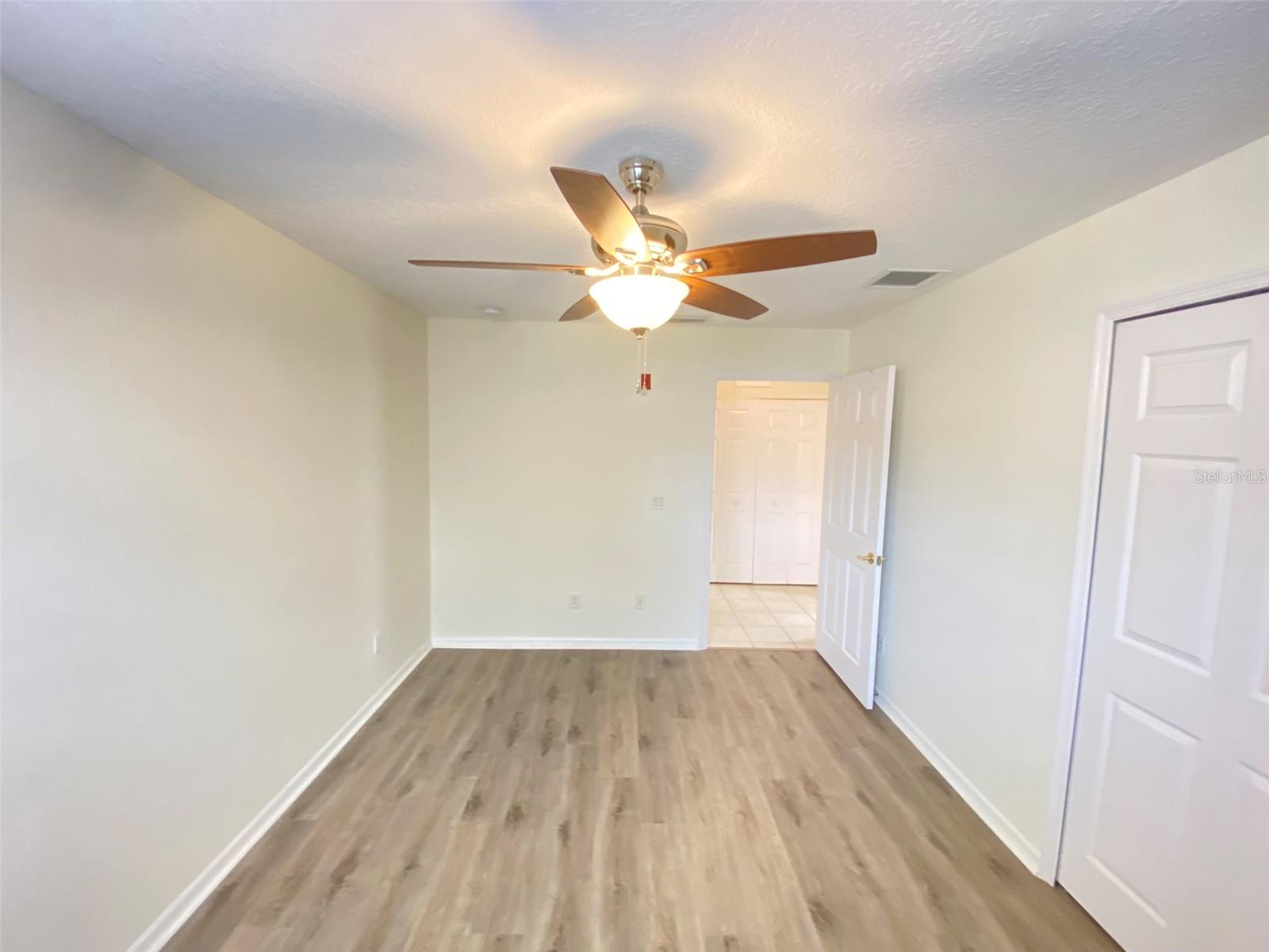 VERANDA II/LK HART - Residential Lease