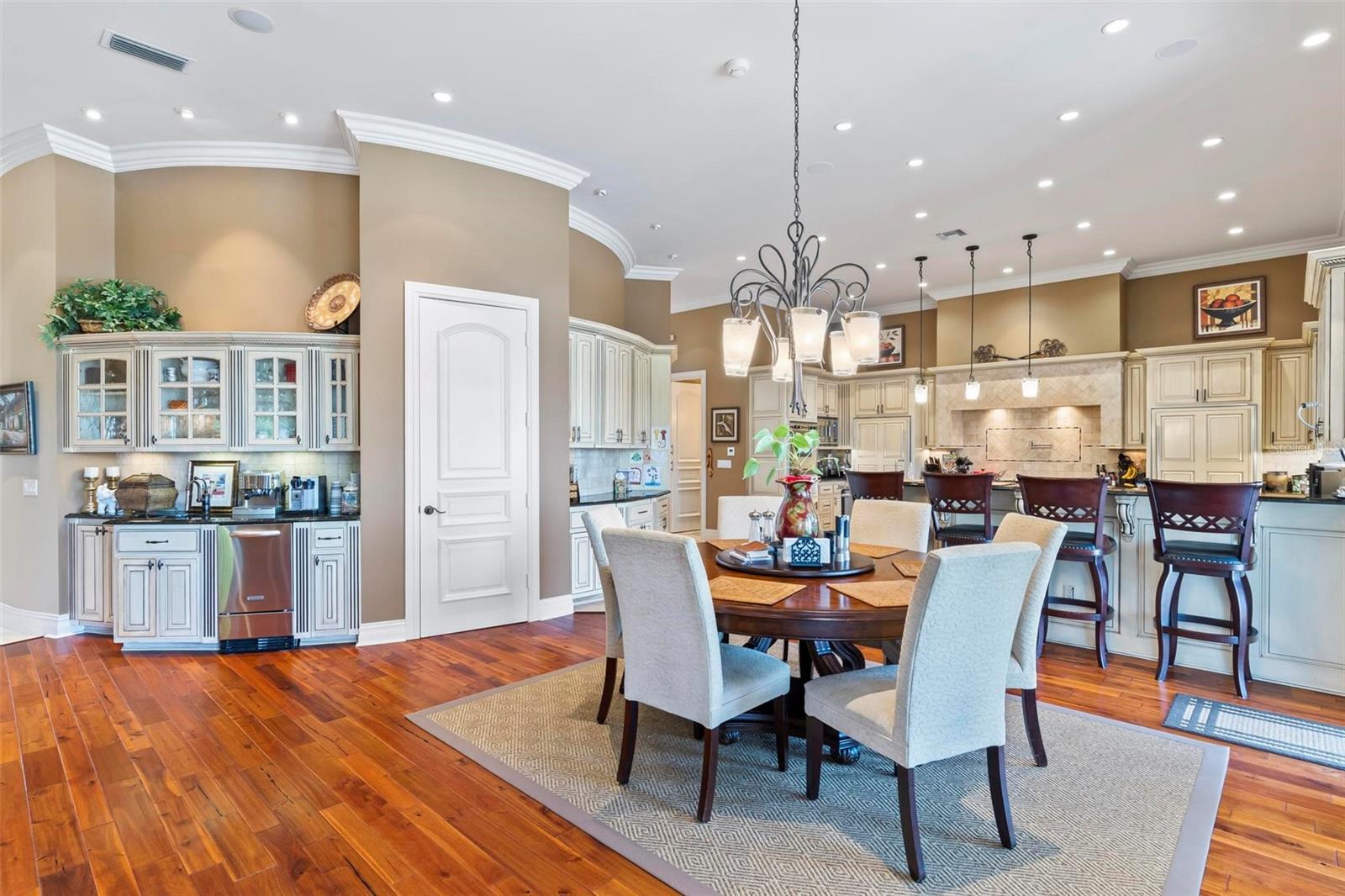 SANCTUARY SUB - Residential