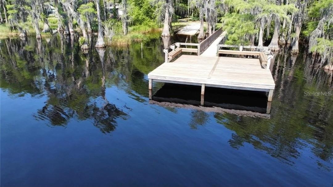 LAKE LOUISA OAKS - Residential