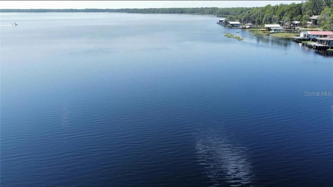 LAKE LOUISA OAKS - Residential