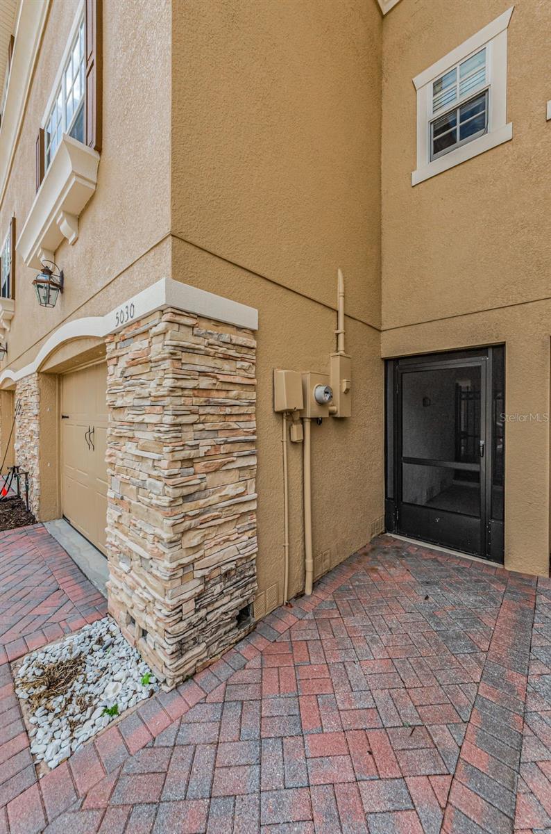 5030 HERRING COURT
