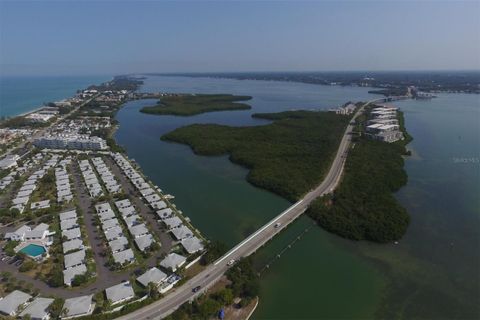 A home in PORT CHARLOTTE