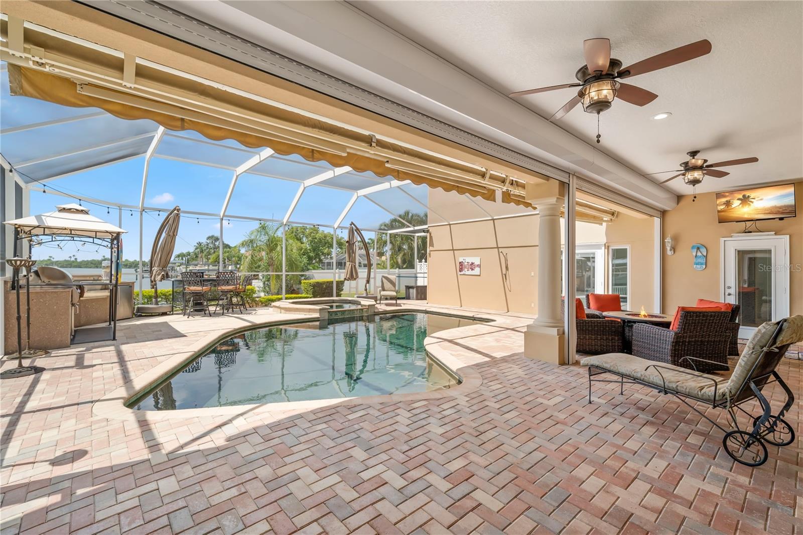 ISLAND ESTATES OF CLEARWATER - Residential